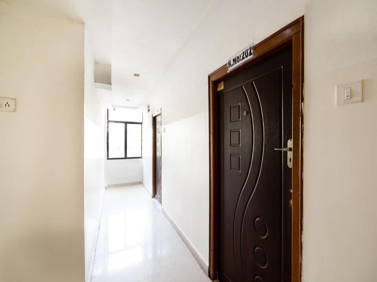 ויסאקפאטנם Oyo 69511 Hotel Sea E Pearl מראה חיצוני תמונה